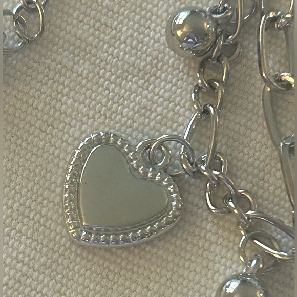 🎅🏻 CHRISTMAS INSPIRATION OF LOVE HEART SHAPED CHARMS MULTI-LAYER BRACELET NEW - Picture 3 of 4